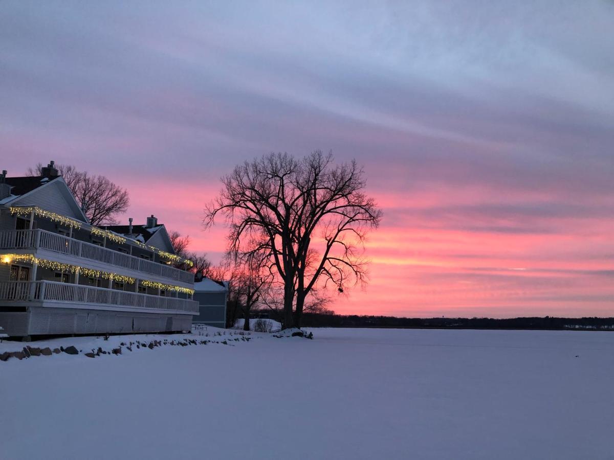 The French Country Inn เลคเจนีวา ภายนอก รูปภาพ